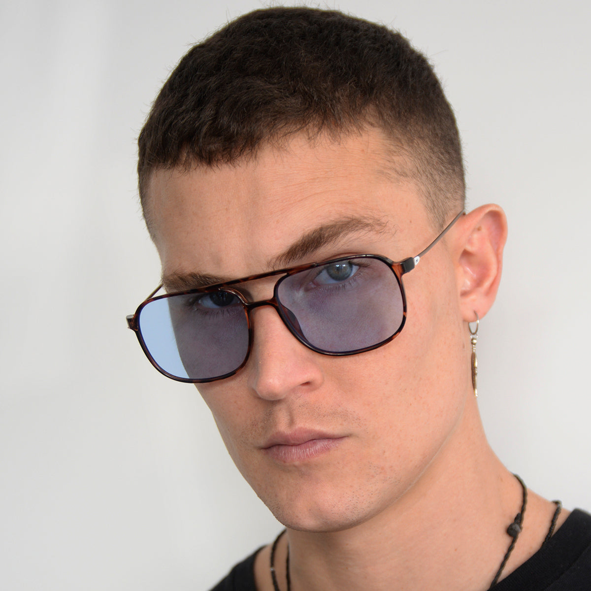 Caravan - Metal Tortoise - Blue Retro Lens