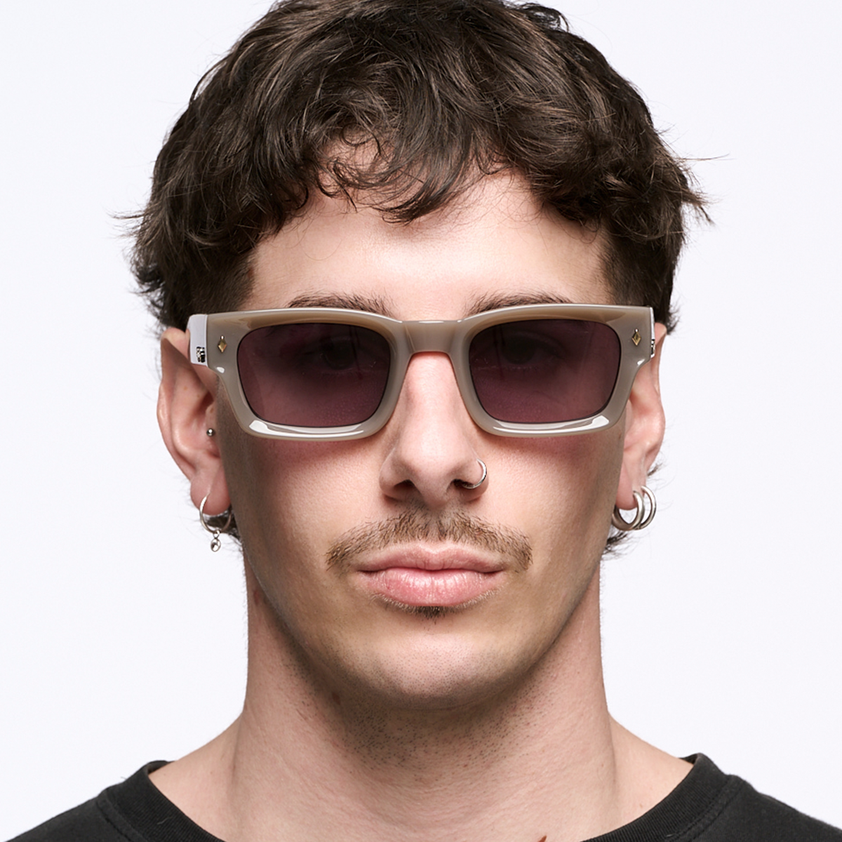 Admiration - Milky Brown - Gray Gradient Lens