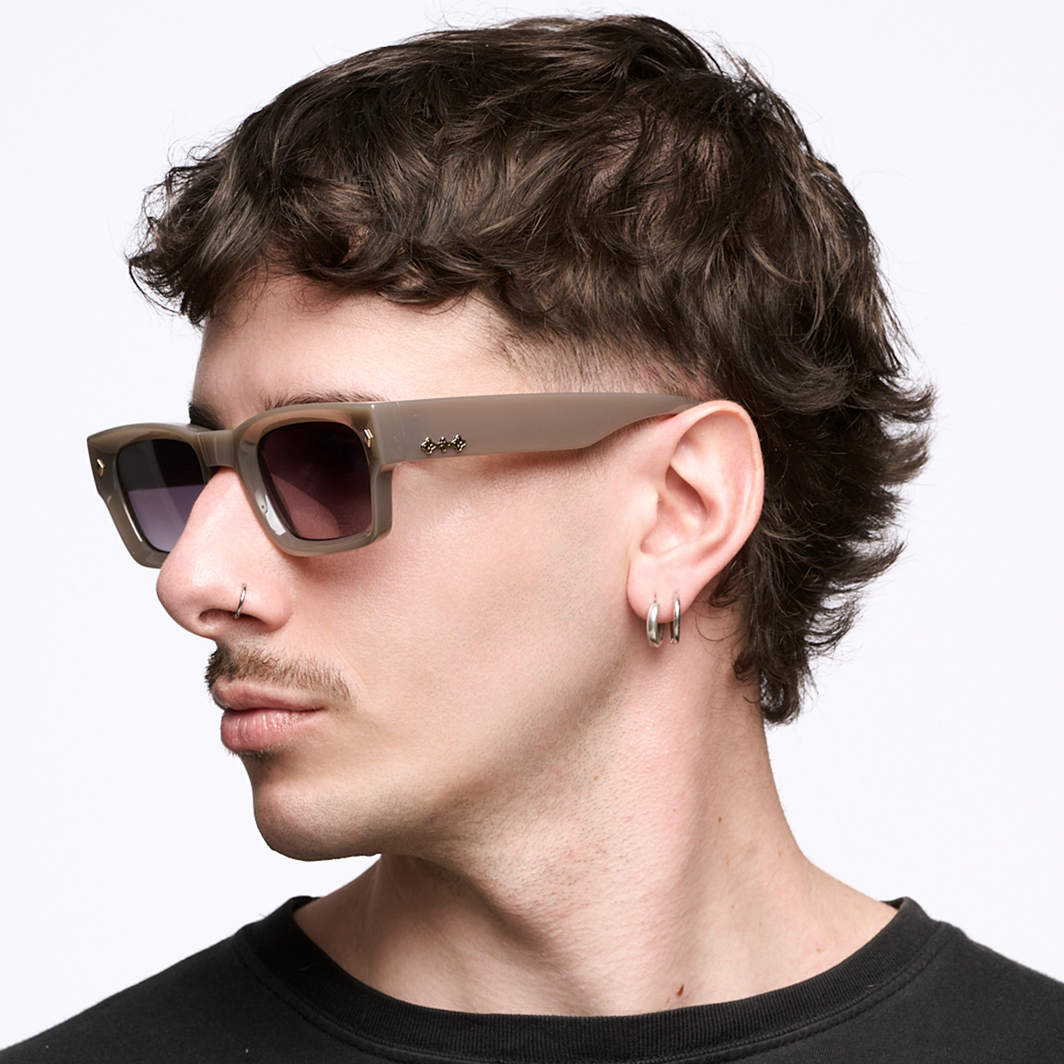 Admiration - Milky Brown - Gray Gradient Lens