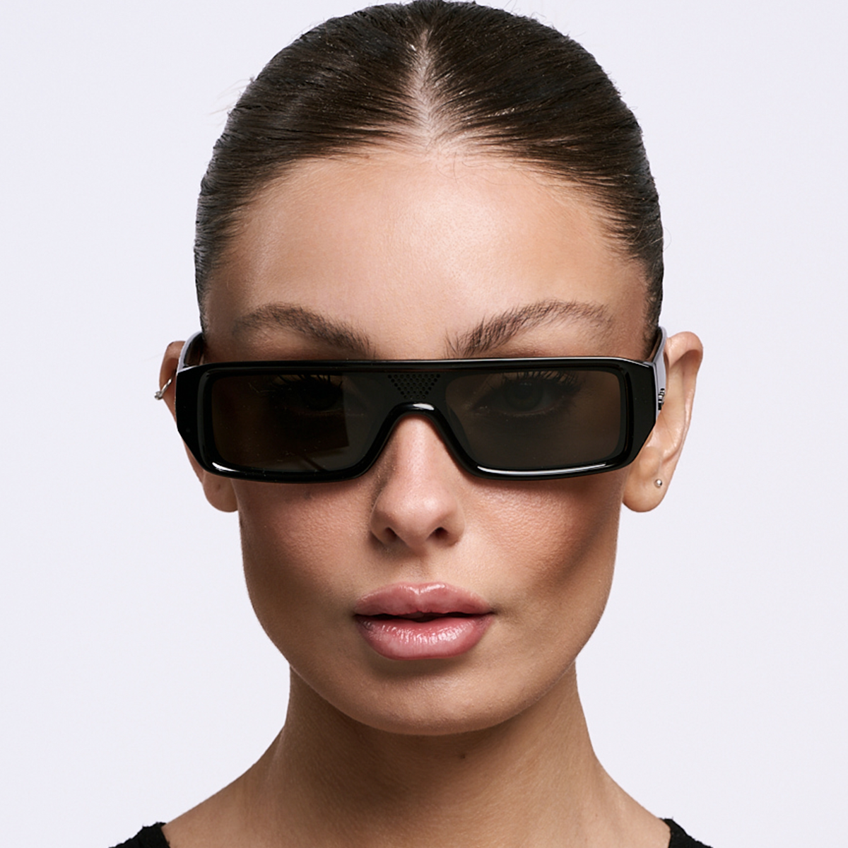 Beijing - Glossy Black - Gray Lens