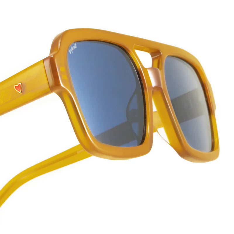 Hearts - Milky Brown - Blue Lens