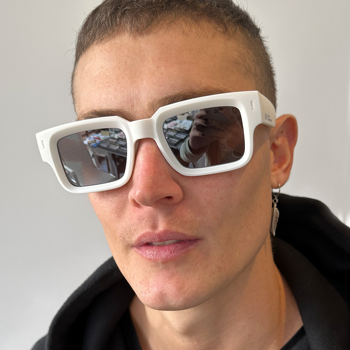 Exclamation - White Matt - Smoke Mirror Lens