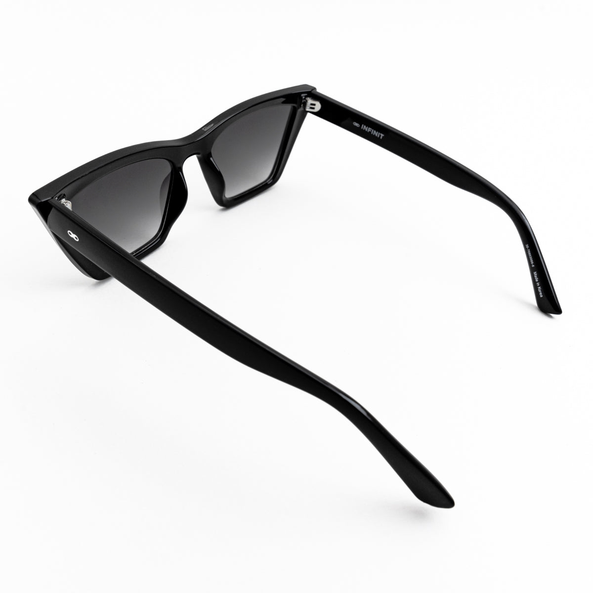 Frida - Black Shiny - Grey Gradient Lens