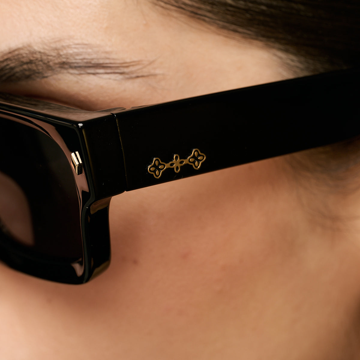 Admiration - BS - Gray Lens