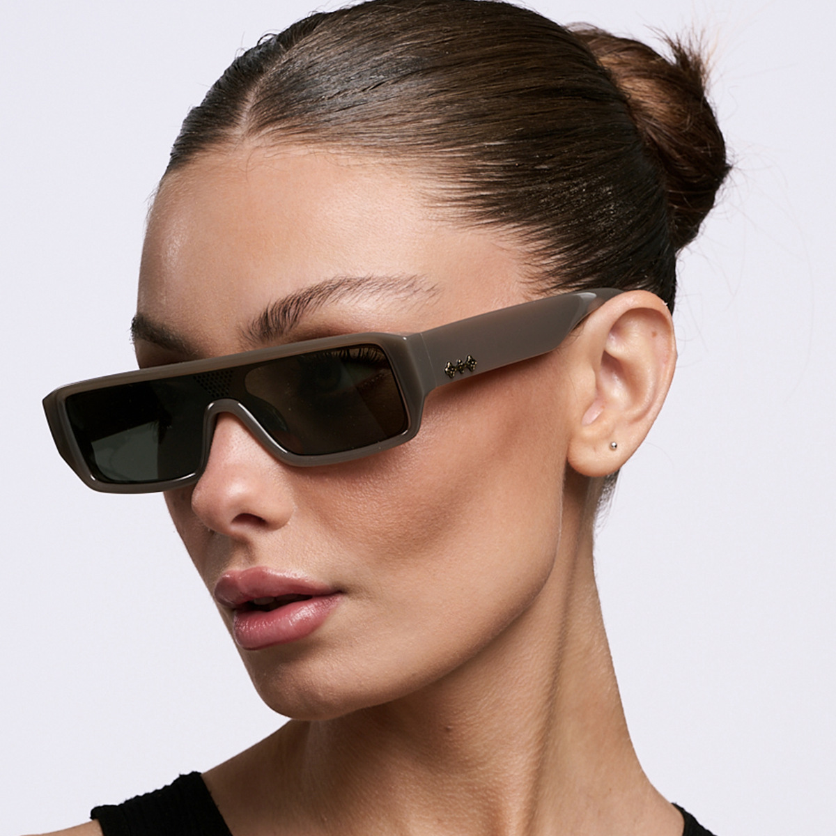 Beijing - Milky Brown - Green Lens