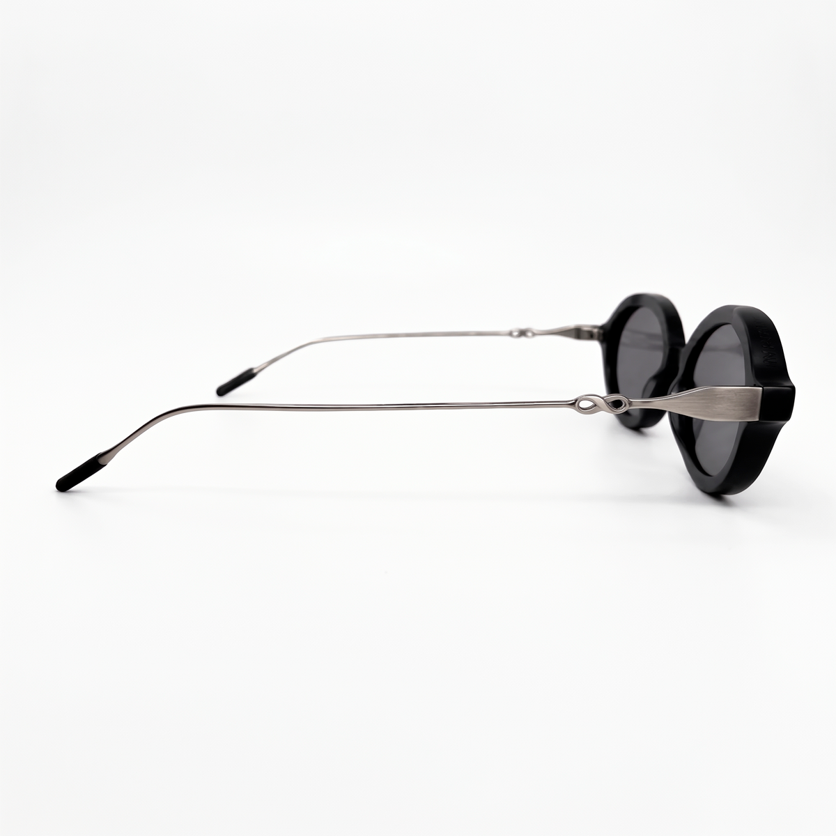 Fokus Bold Black Grey Lens