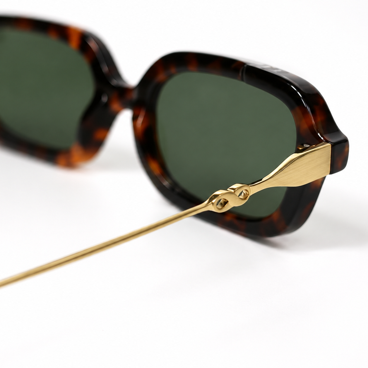 Glyze Bold Tortoiseshell Green Lens