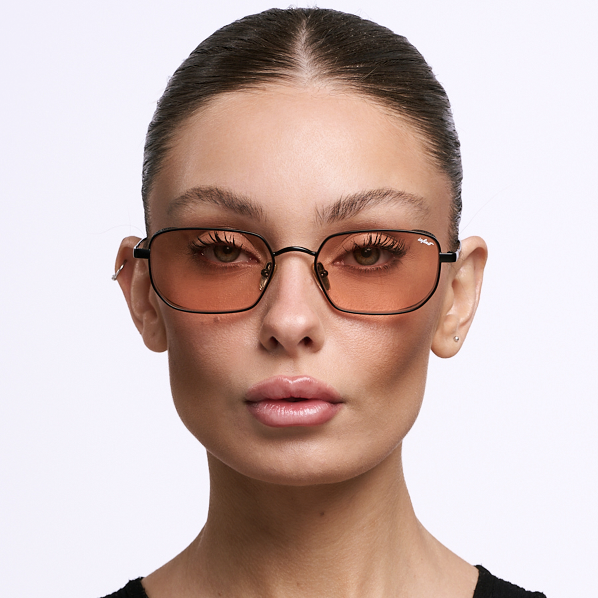 Palmyra - Black - Coral Lens