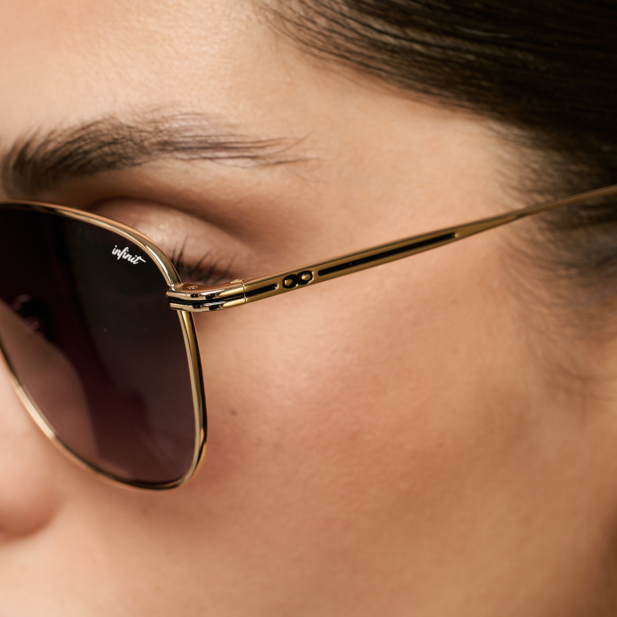 Secchia - Gold - Degraded Gray Lens